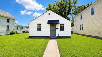 featured image of 3912 Victoria Blvd