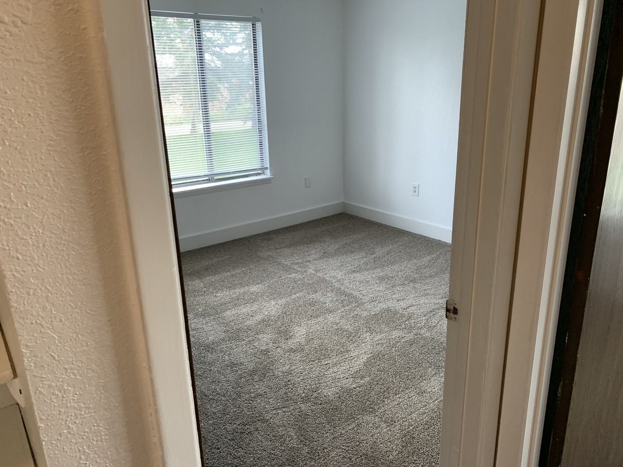 3010 W Dr S #3 - Photo 3 of 10