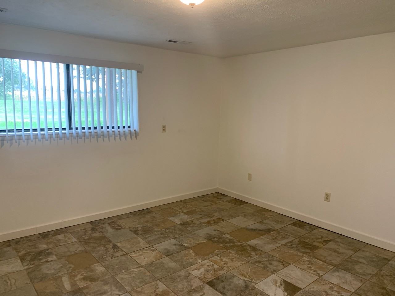 3010 W Dr S #3 - Photo 7 of 10