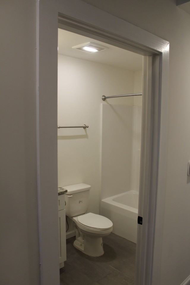 114 W Court St #101 - Photo 3 of 12