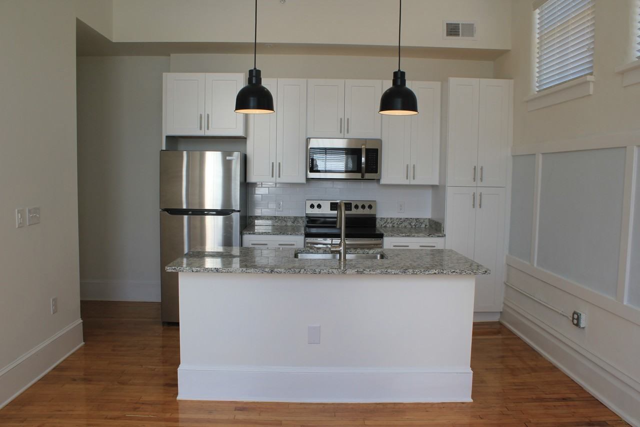 403 W Court St #204 - Photo 3 of 12