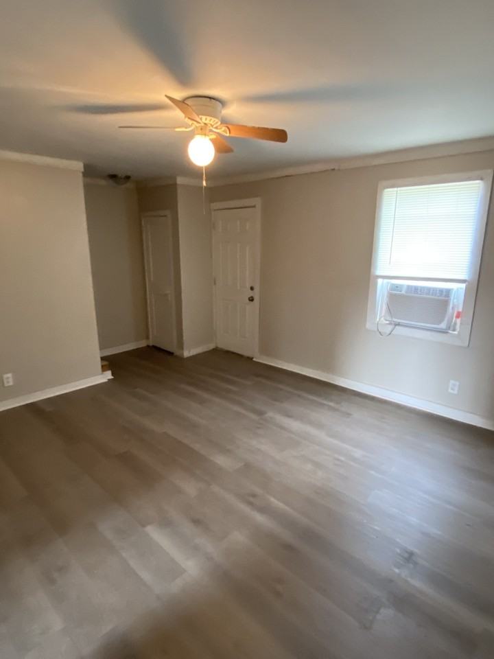 2303 N Louis St #2303 - Photo 6 of 8