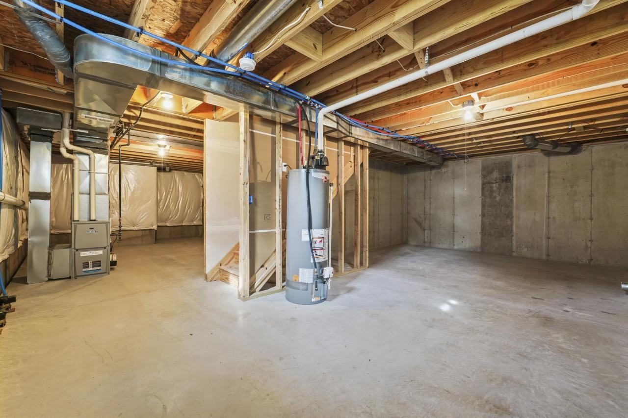 48 Plank Rd #B - Photo 7 of 9
