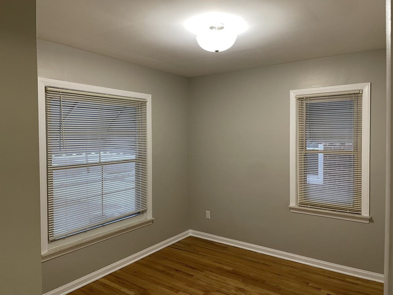 3454 Raymond Ave - Photo 3 of 15