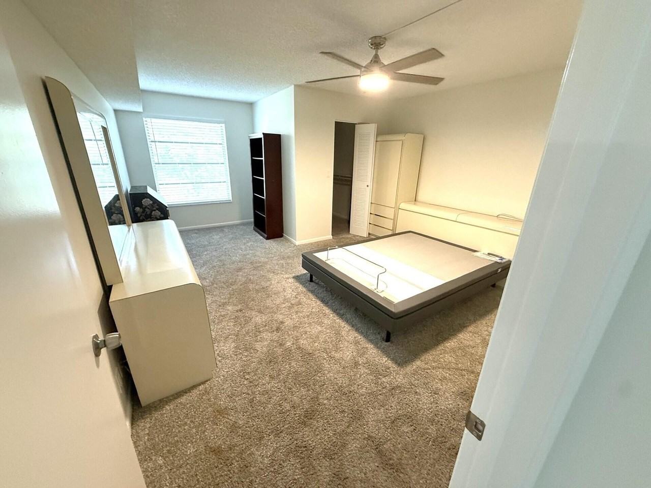 14307 Bedford Dr #302 - Photo 5 of 28