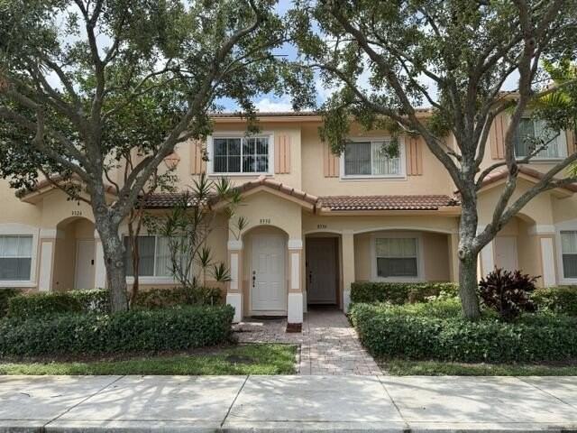 8330 Sw 29th St #103 - Photo 2 of 19