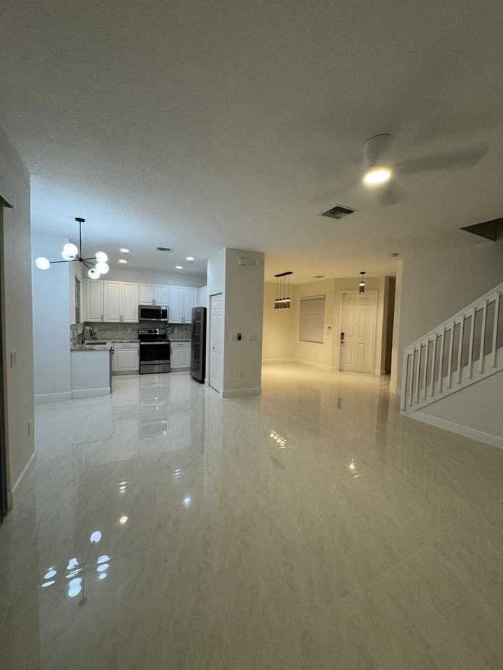 10941 Bitternut Hickory Ln - Photo 7 of 41