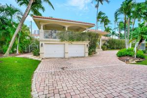 featured image of 290 E Fern Dr