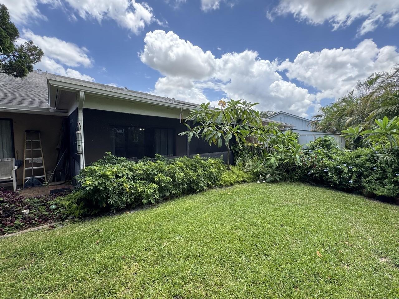 11894 Suellen Cir - Photo 3 of 19