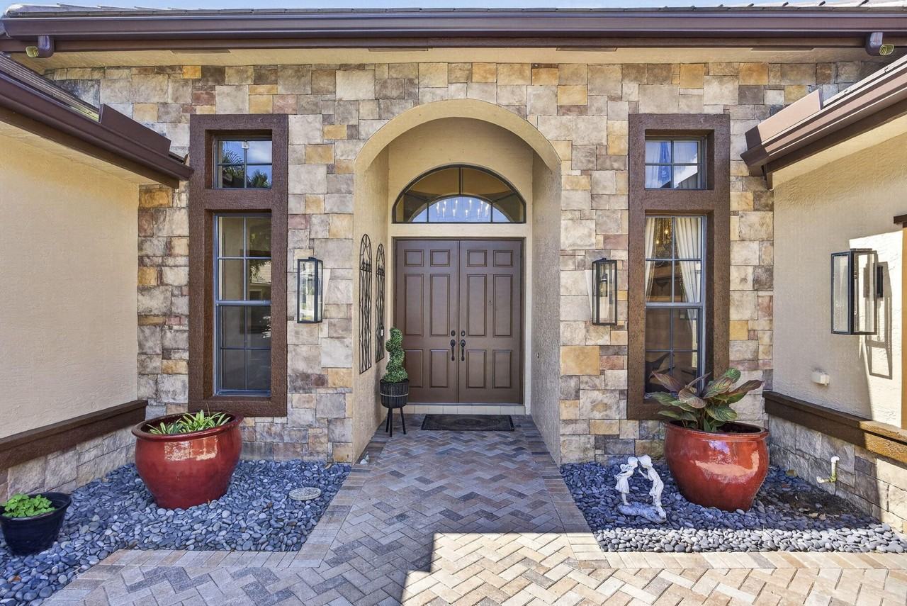 10336 Trianon Pl - Photo 5 of 50