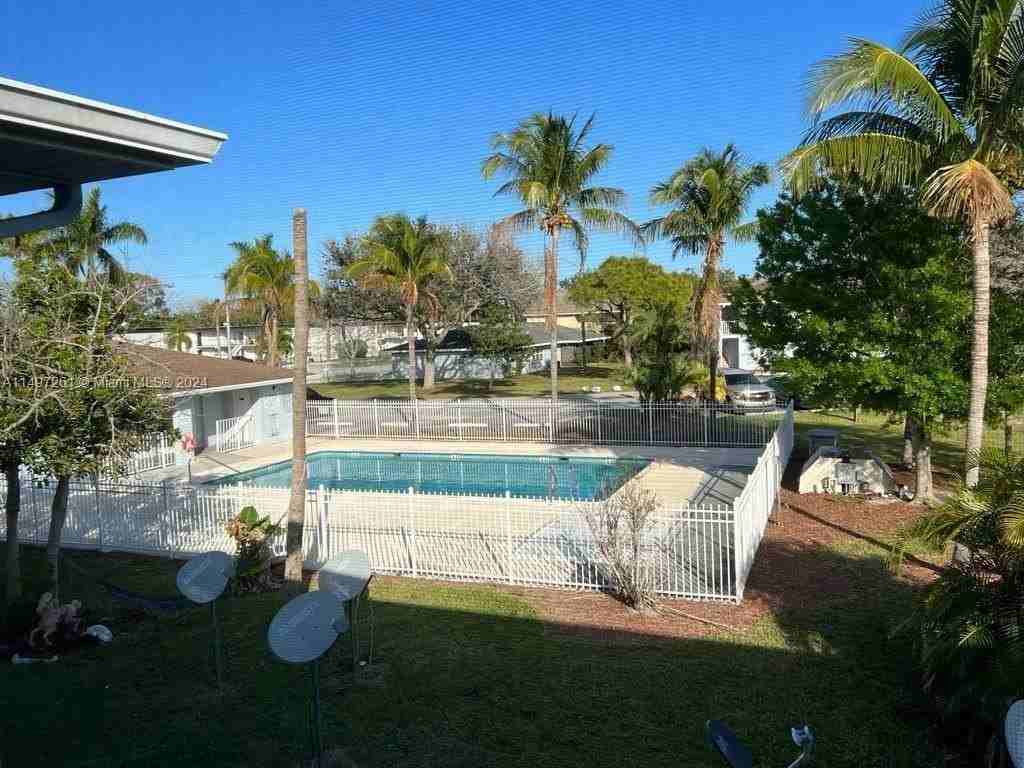 617 Ixoria Ave #2 - Photo 7 of 7