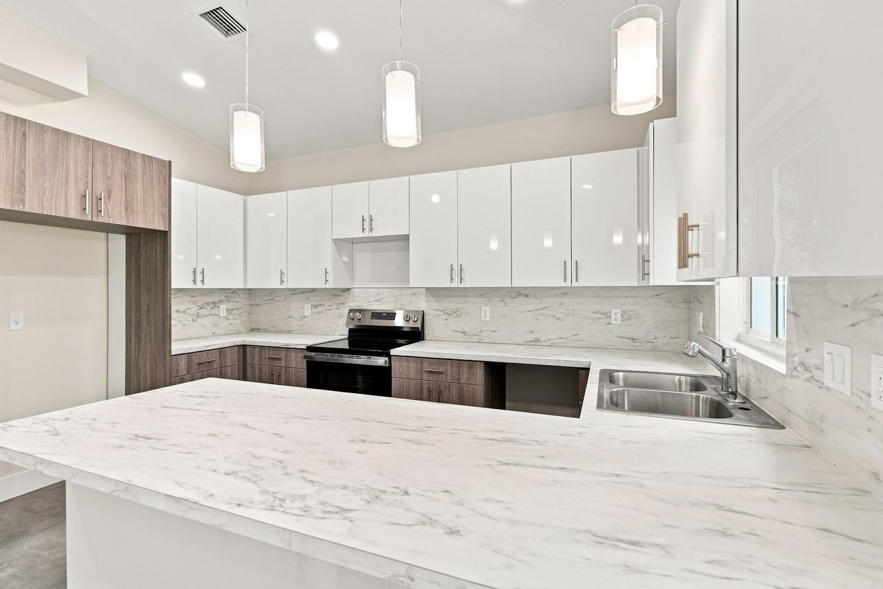 4701 Evergreen Ave - Photo 6 of 37
