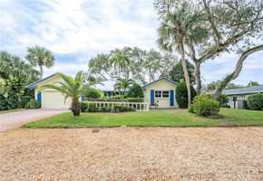 featured image of 626 Honeysuckle Ln