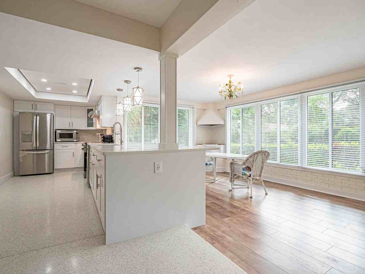 626 Honeysuckle Ln - Photo 5 of 20