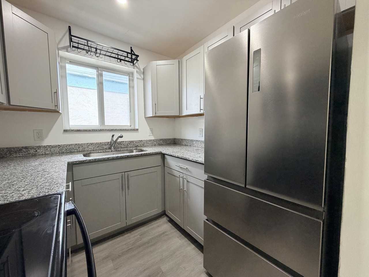 1853 Madison St #1 - Photo 7 of 11