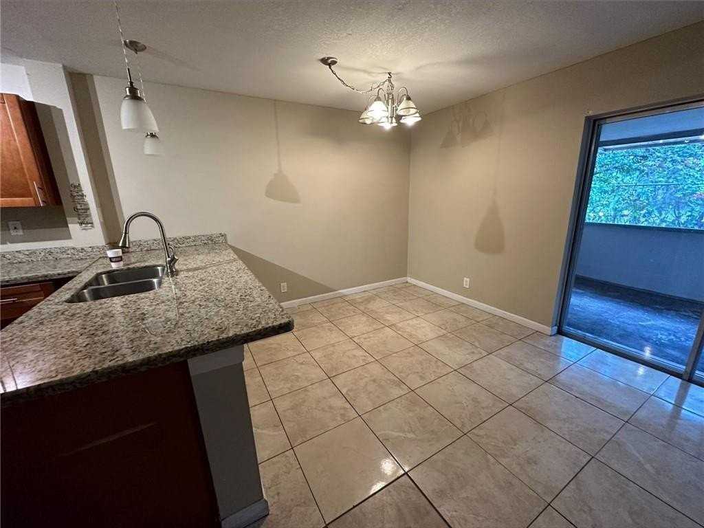 5614 Blueberry Ct #173 - Photo 3 of 31