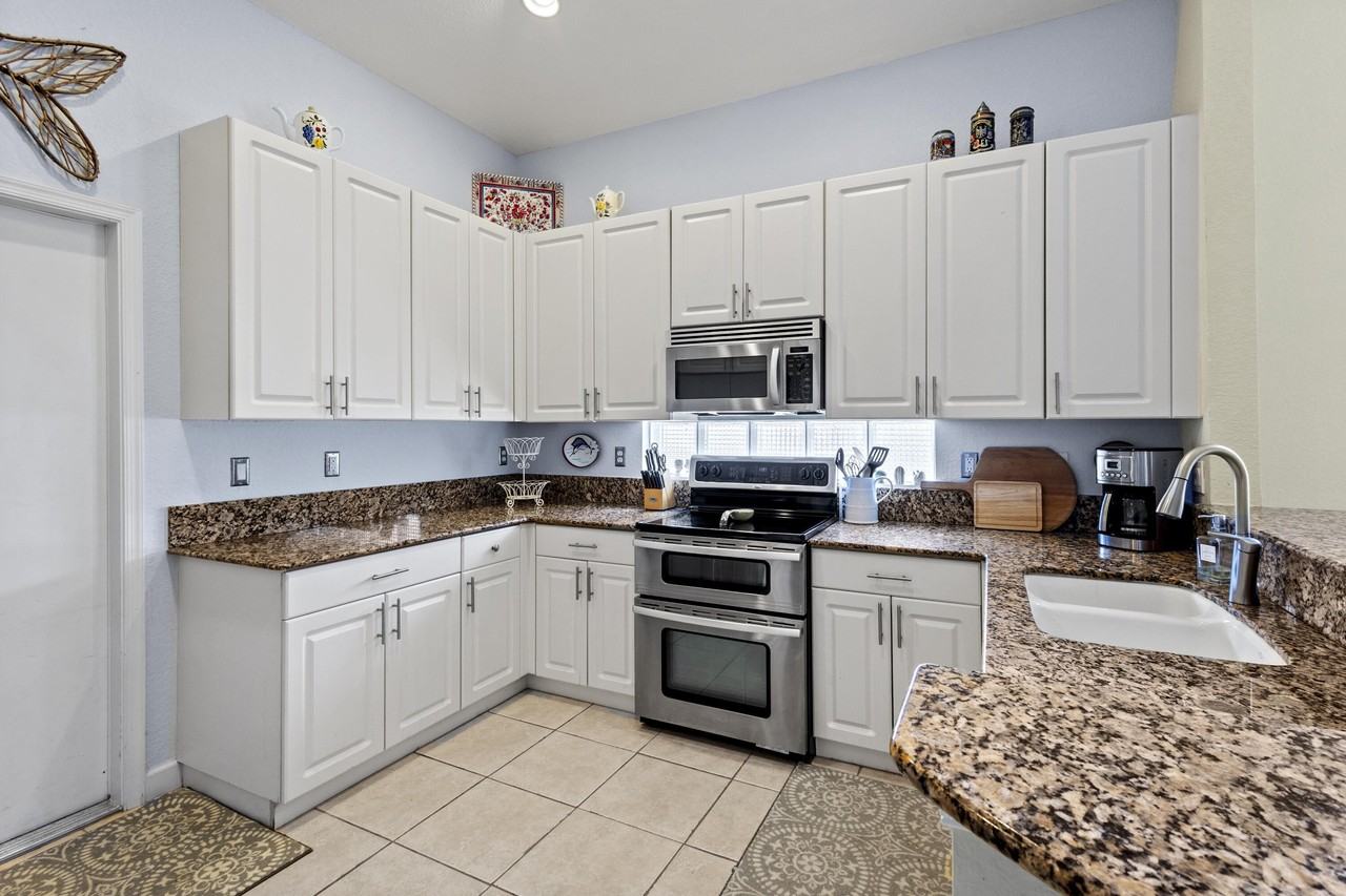 7085 Se Cricket Ct - Photo 2 of 39