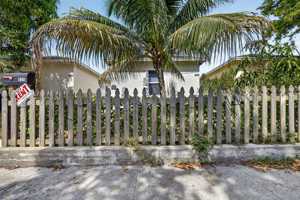featured image of 609 N F St