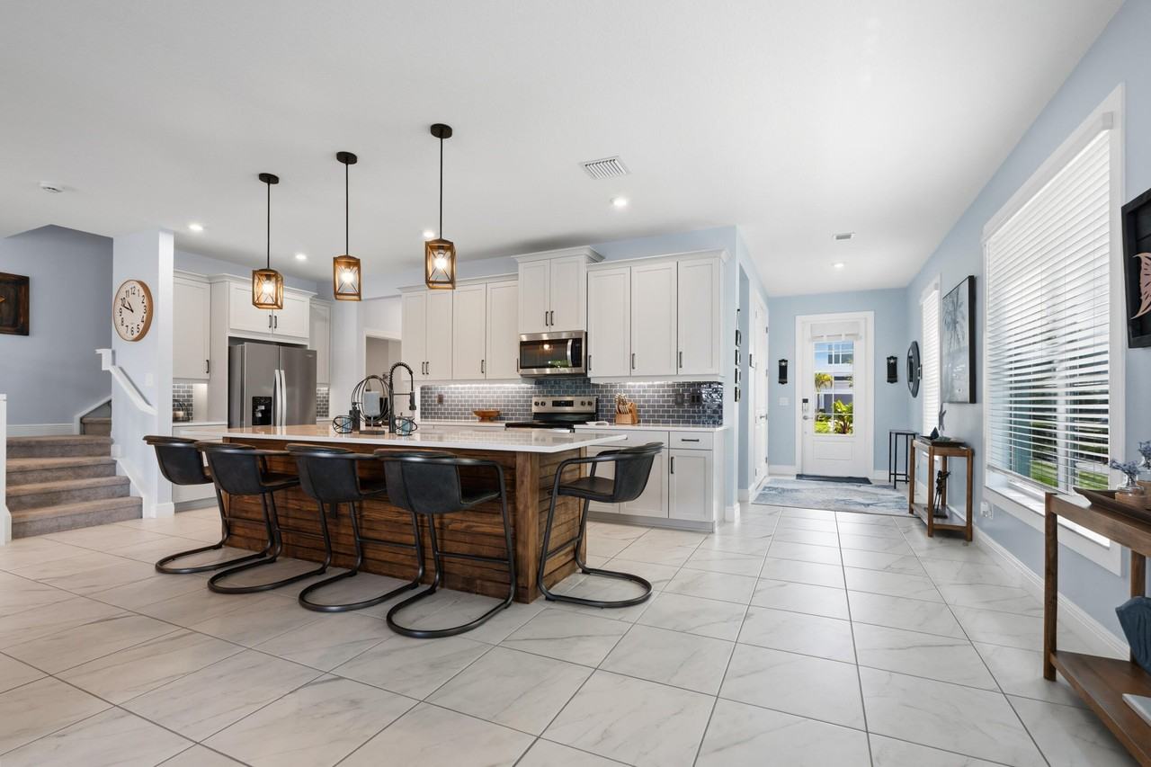 3524 Nw Solange Ct - Photo 5 of 30