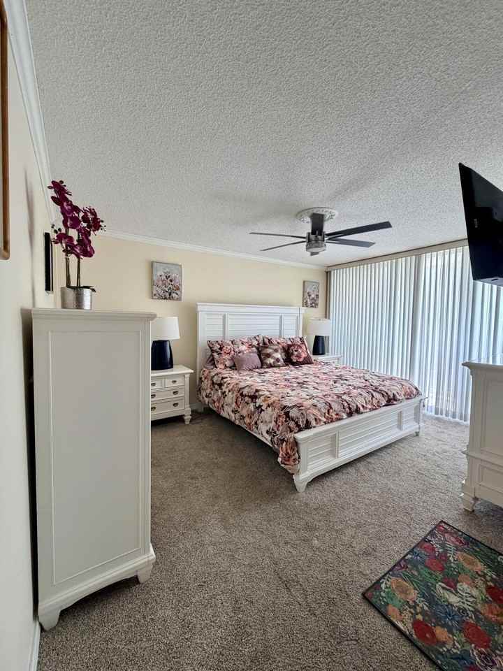 2425 Presidential Way #304 - Photo 6 of 24