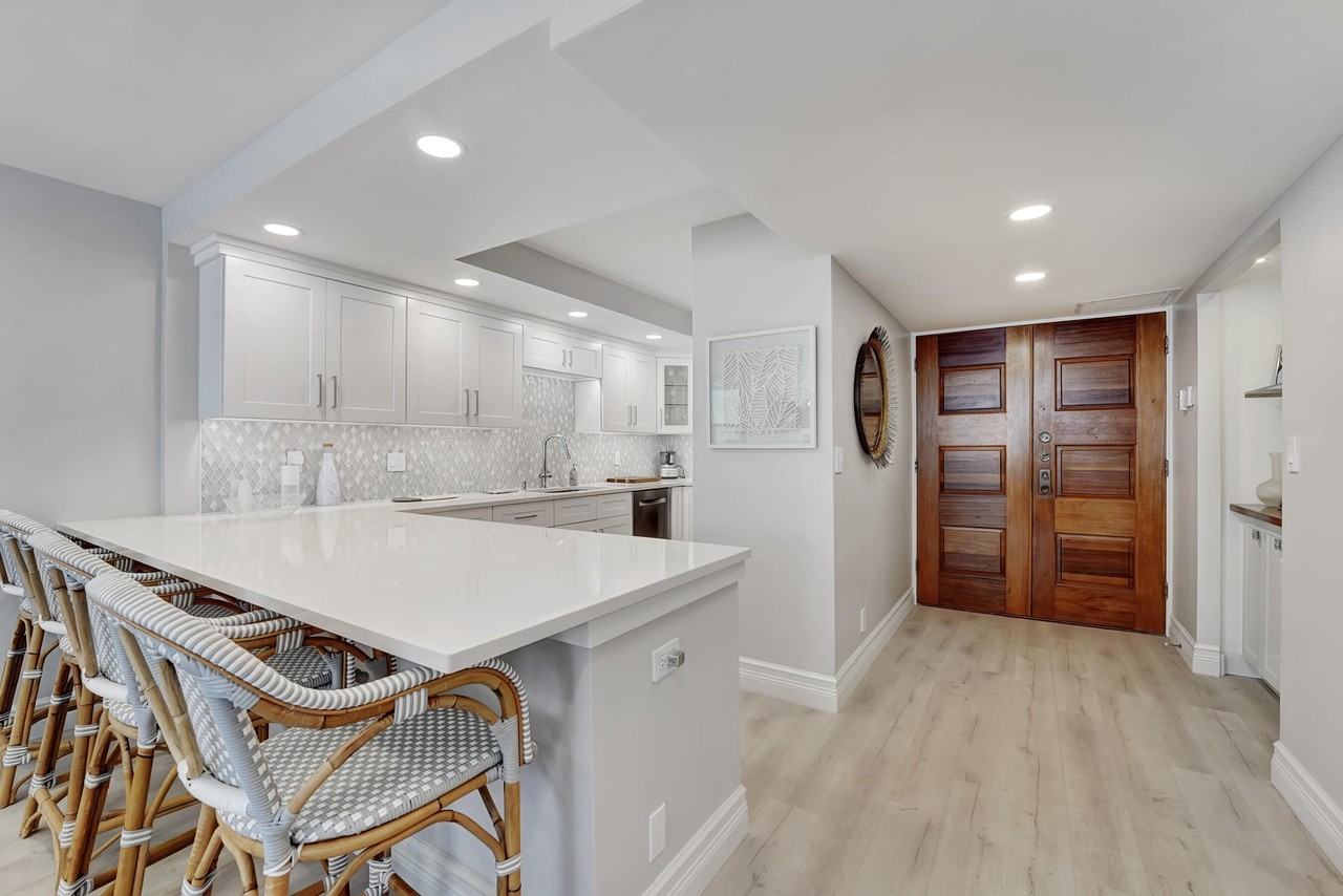 2175 S Ocean Blvd #304 - Photo 3 of 31