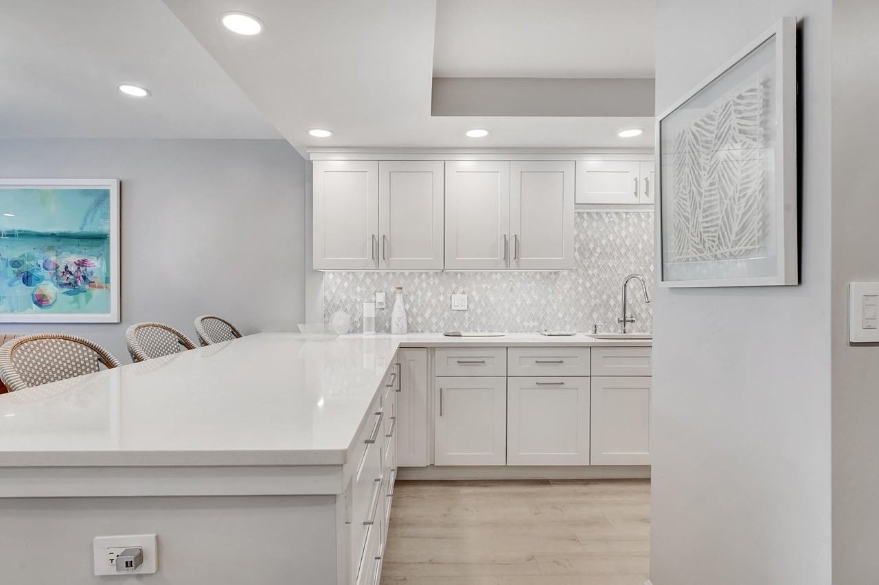 2175 S Ocean Blvd #304 - Photo 4 of 31