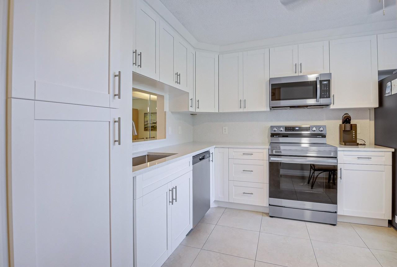 6698 10th Ave N #301 - Photo 2 of 18