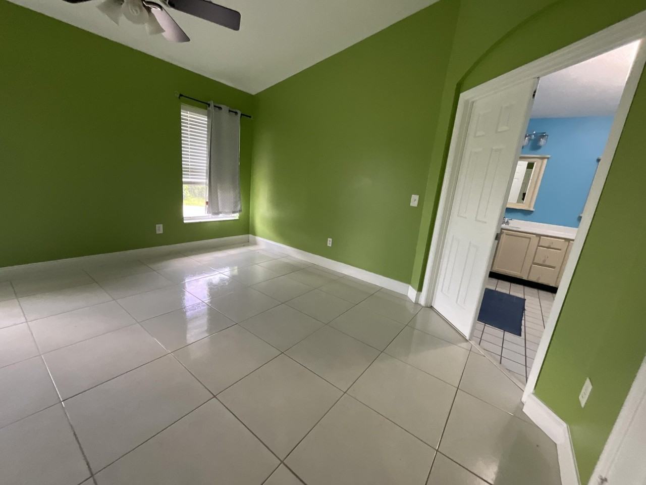 315 Sw Dwight Ave - Photo 5 of 12