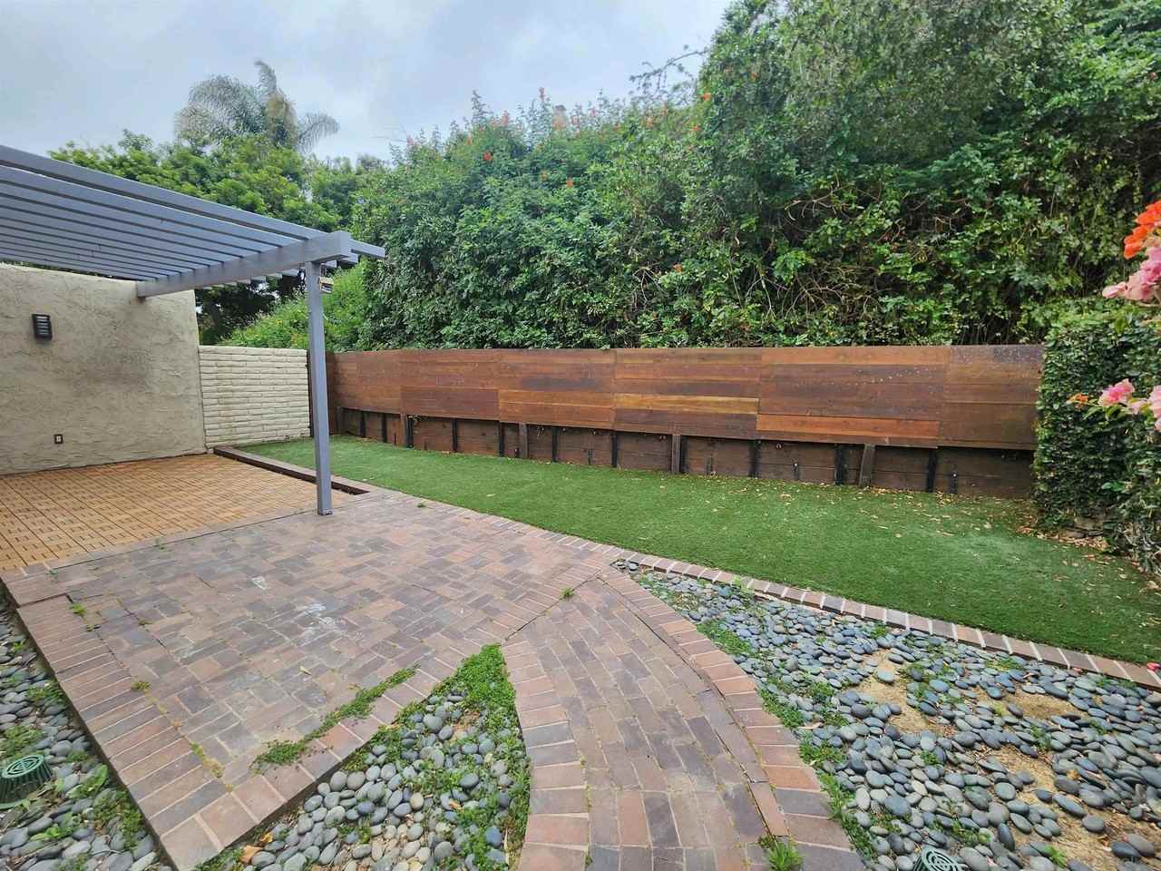 8730 Caminito Sueno - Photo 2 of 33