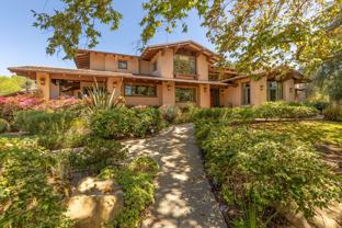 375 Las Palmas Dr - Photo 1 of 1