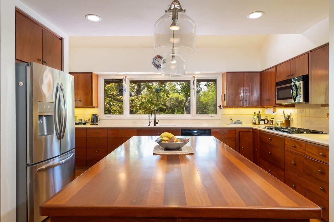 375 Las Palmas Dr - Photo 7 of 28