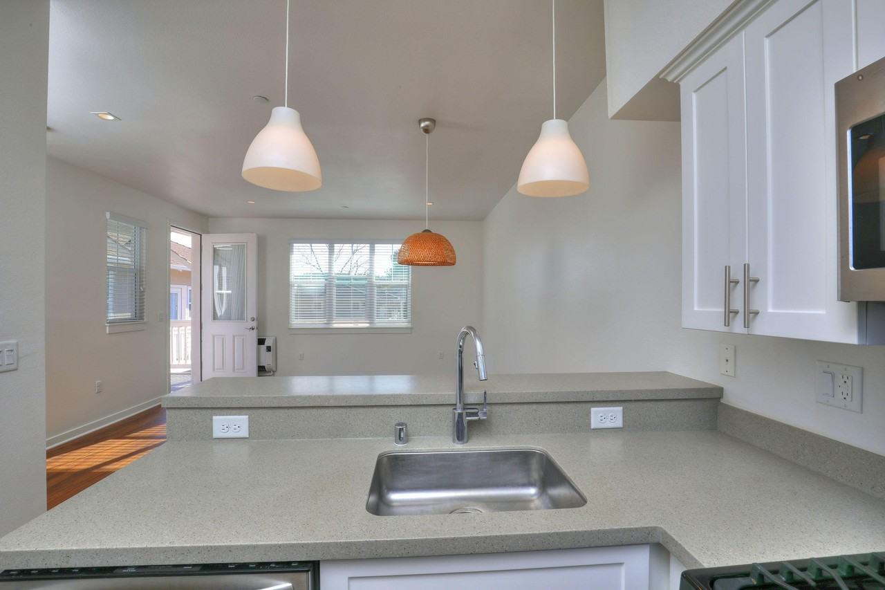 322 W Micheltorena St #D - Photo 7 of 15