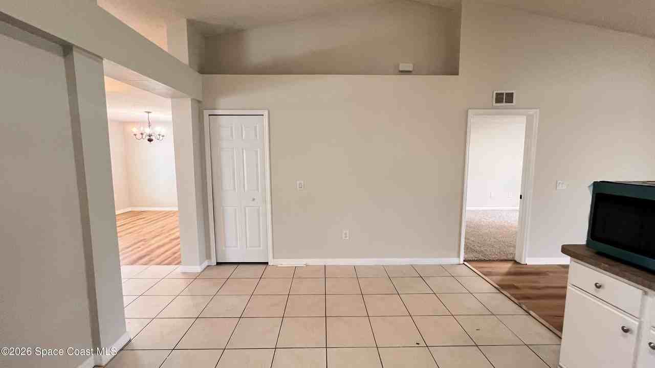 170 Nadell Ave Nw - Photo 7 of 17