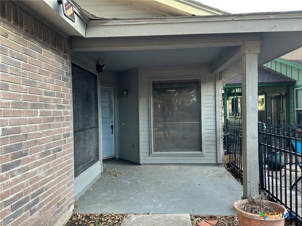 103 Montego Ct - Photo 2 of 20