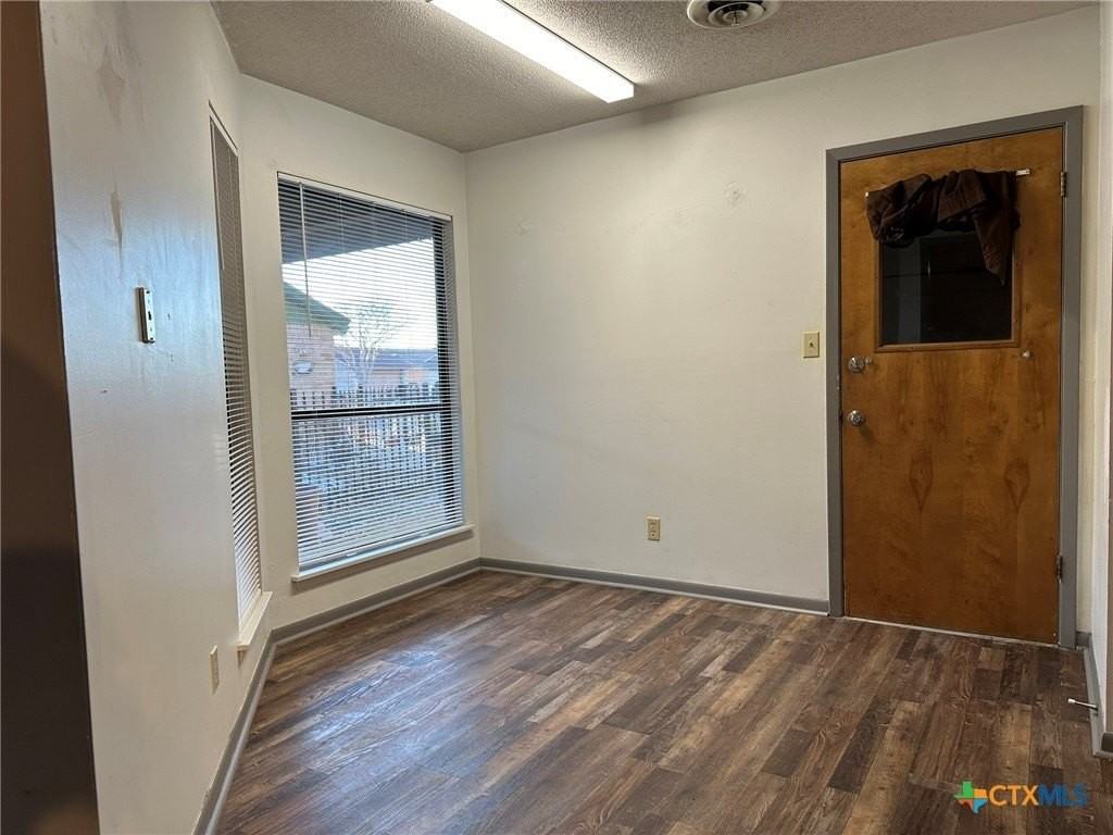 103 Montego Ct - Photo 7 of 20
