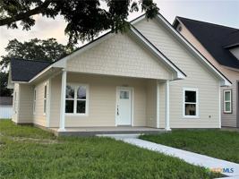 featured image of 1210 N Glass St