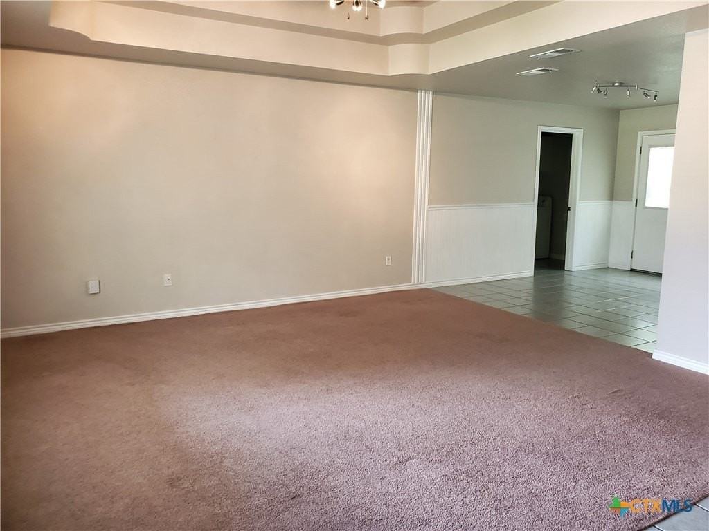 136 Royal Crest Cir - Photo 2 of 14