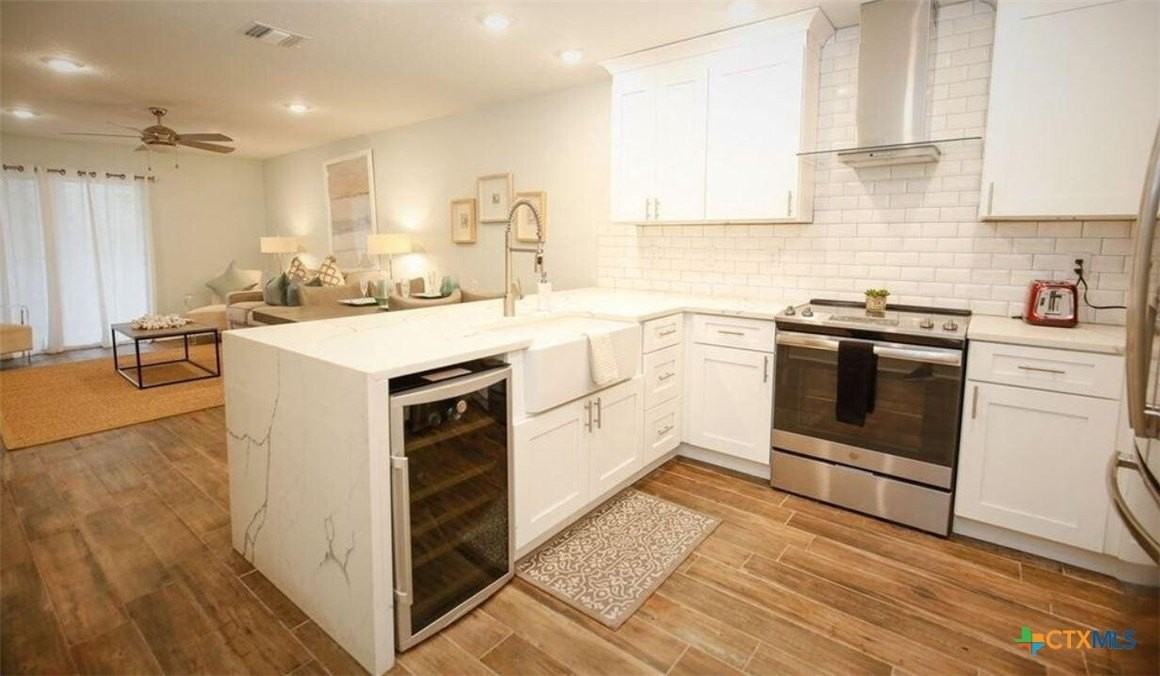 104 Cove E #107 - Photo 5 of 20