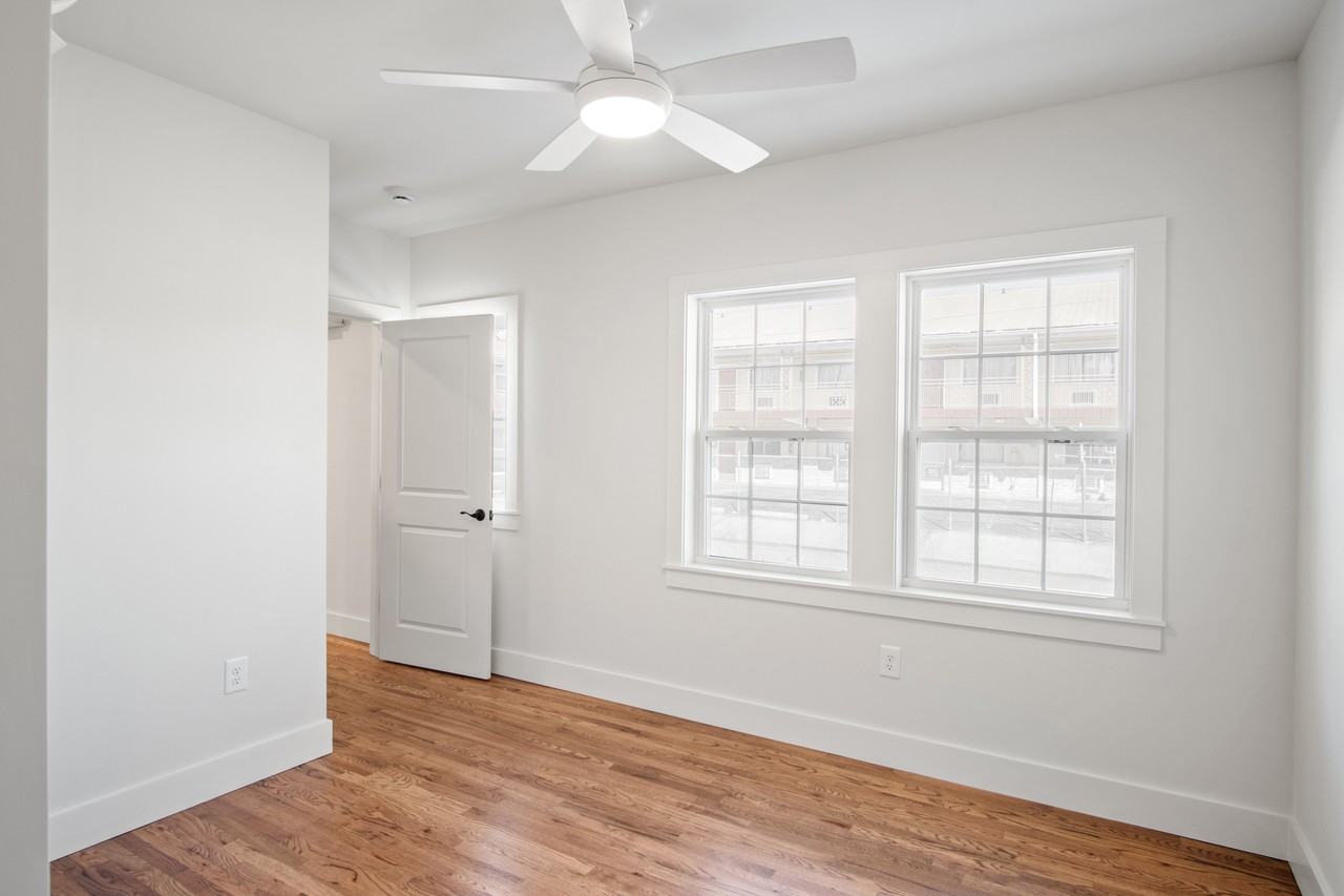 2733 E Magnolia Ave #201 - Photo 4 of 13