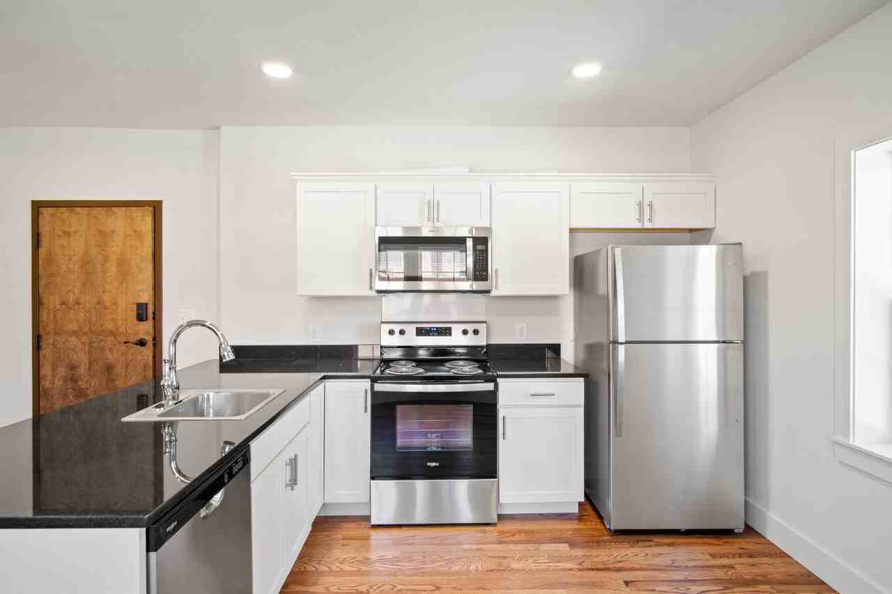 2733 E Magnolia Ave #201 - Photo 7 of 13