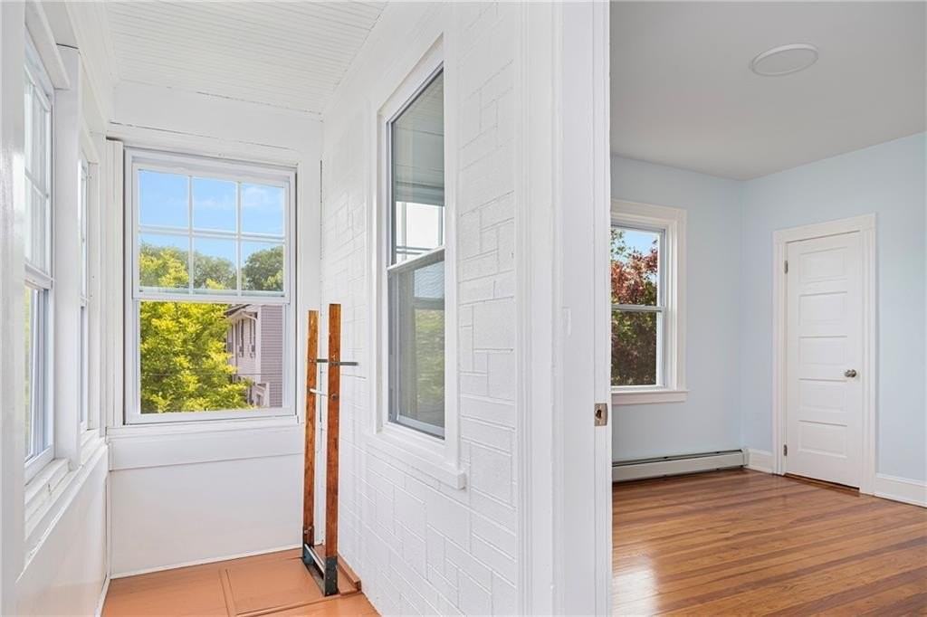 87 Lyman Ave - Photo 3 of 17
