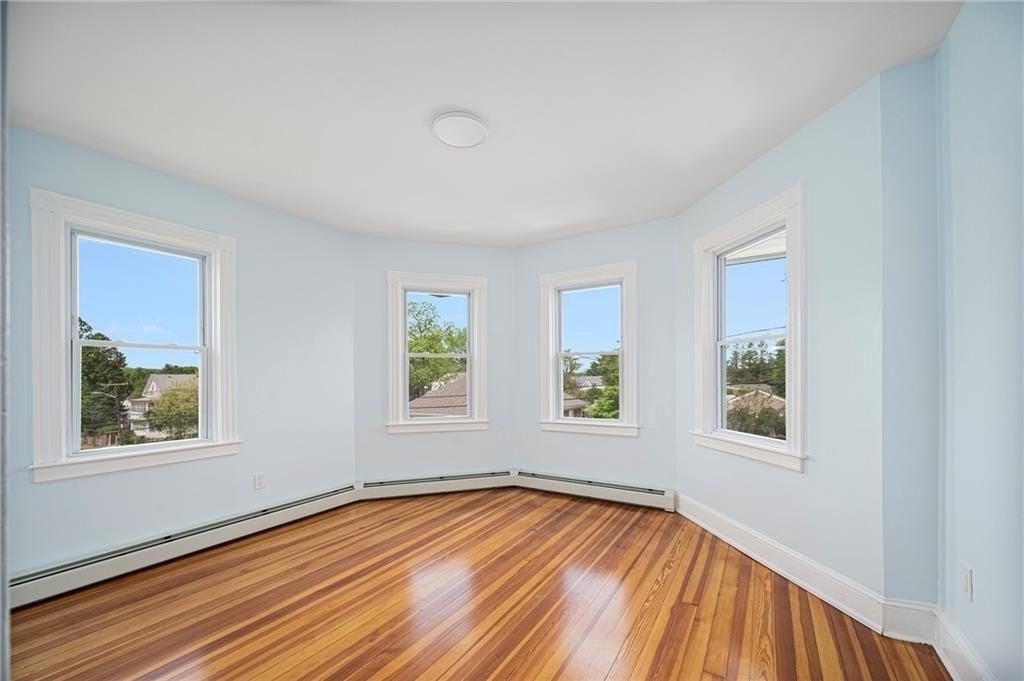 87 Lyman Ave - Photo 4 of 17