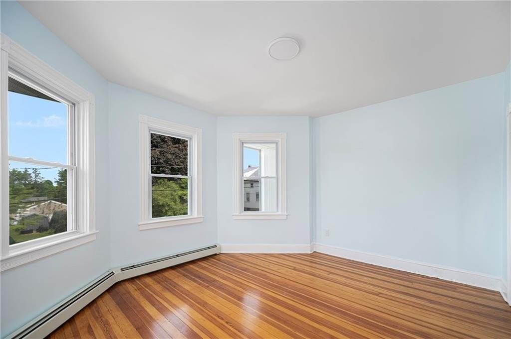 87 Lyman Ave - Photo 5 of 17