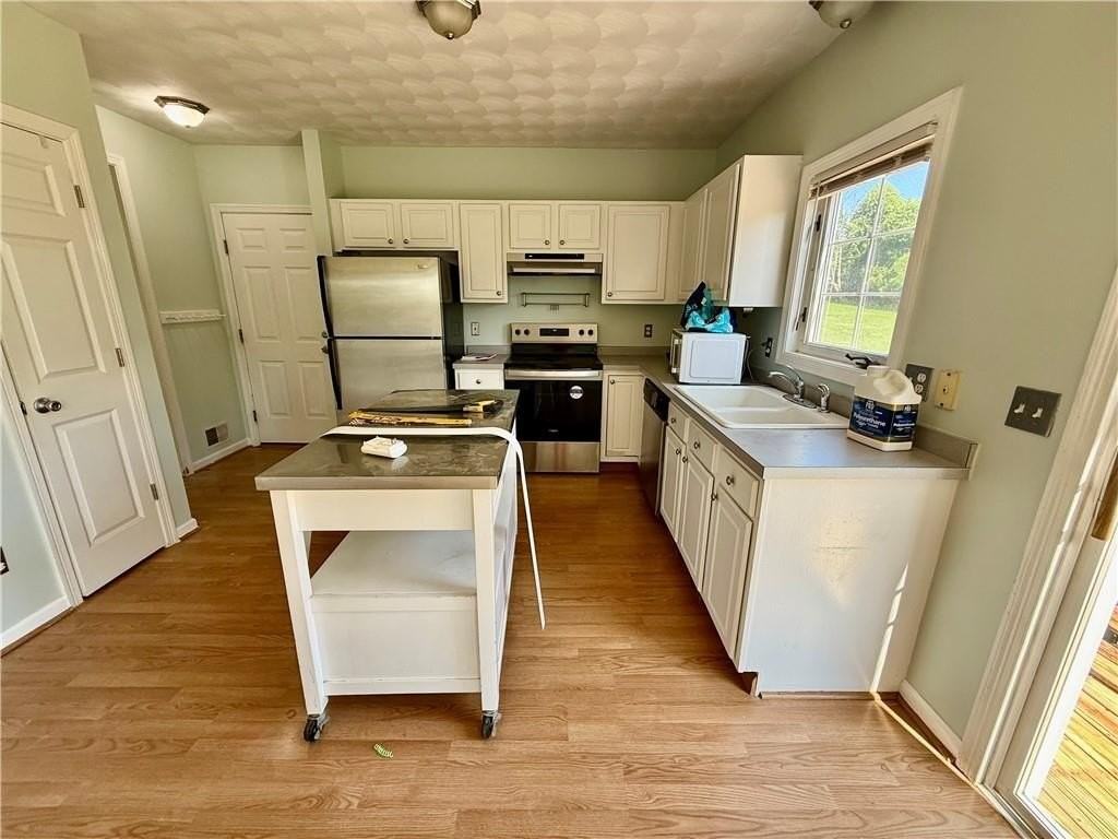 125 Goldenrod Dr - Photo 5 of 20