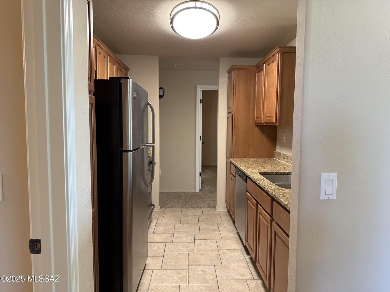 2550 E River Rd #7201 - Photo 3 of 32