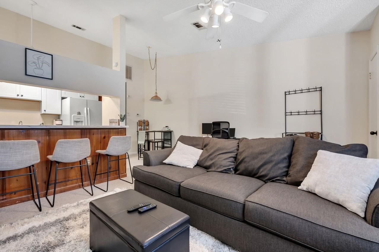 2203 Sandpiper St - Photo 5 of 21
