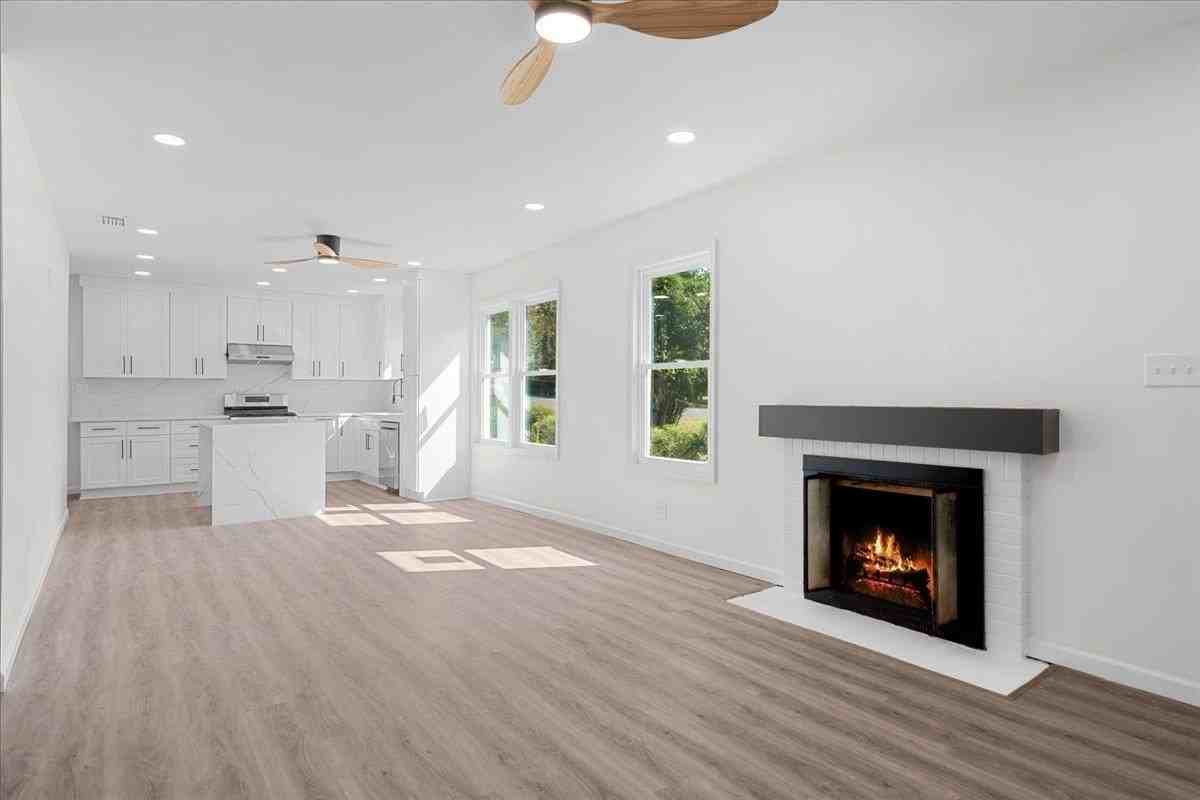 400 Talaflo St - Photo 2 of 42