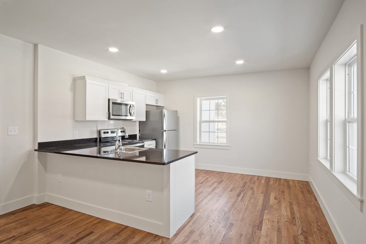 2733 E Magnolia Ave #204 - Photo 6 of 13