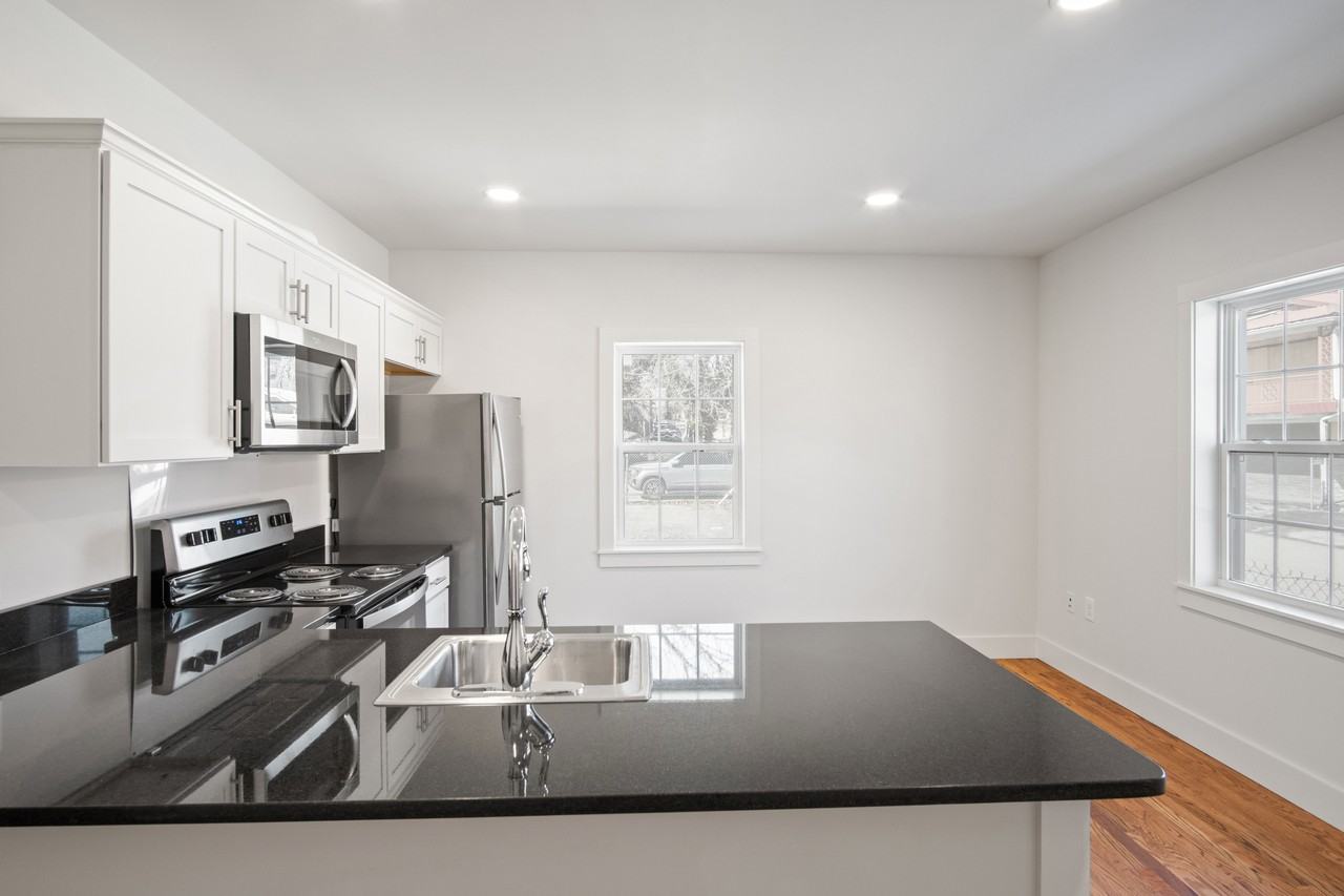 2733 E Magnolia Ave #204 - Photo 7 of 13