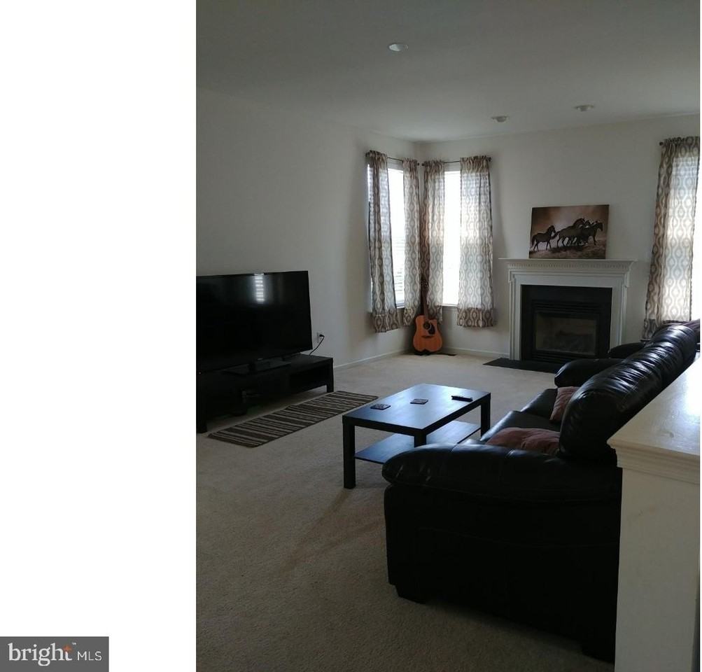121 Greens Branch Ln - Photo 6 of 50